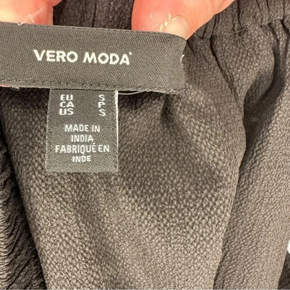 NWT Vero Moda Wrap Skirt CITA Bobble Wrap Skirt Black Size Small - Picture 6 of 6